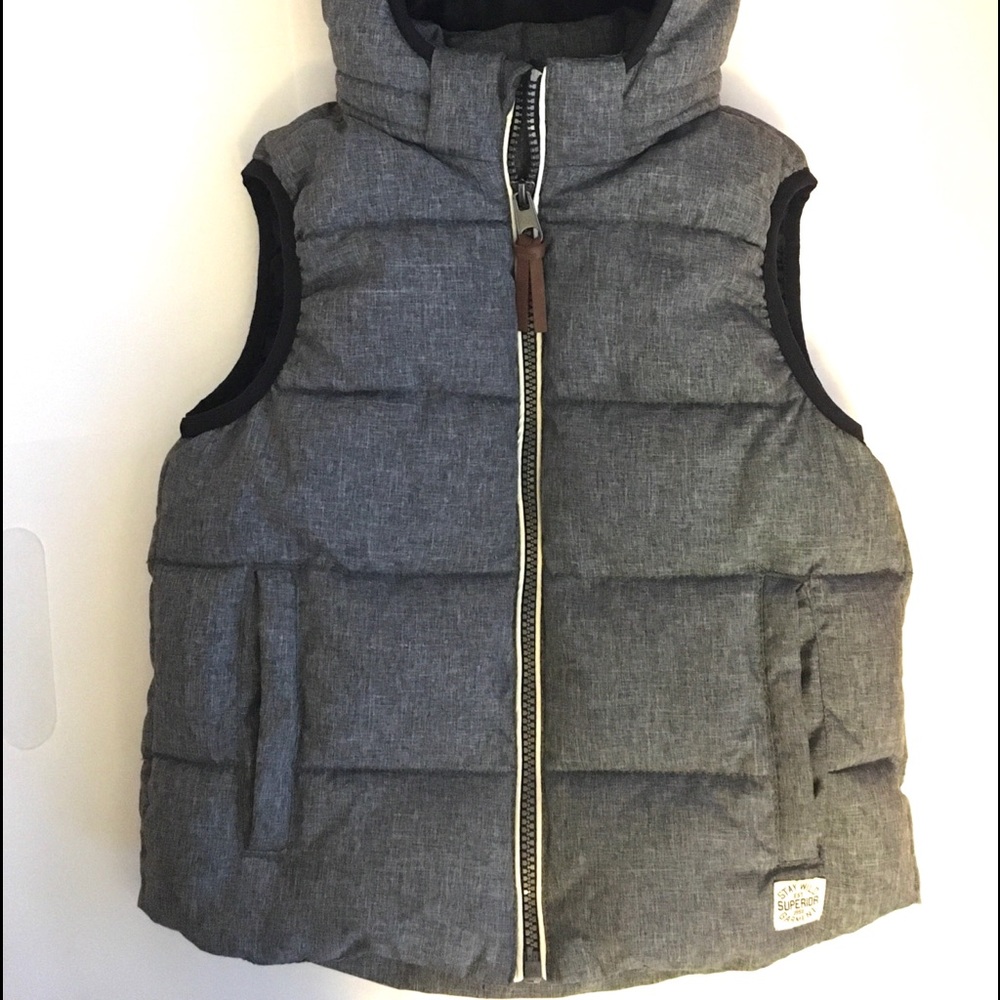 H&M’s Boys Size 5/6 Padded Lined Vest